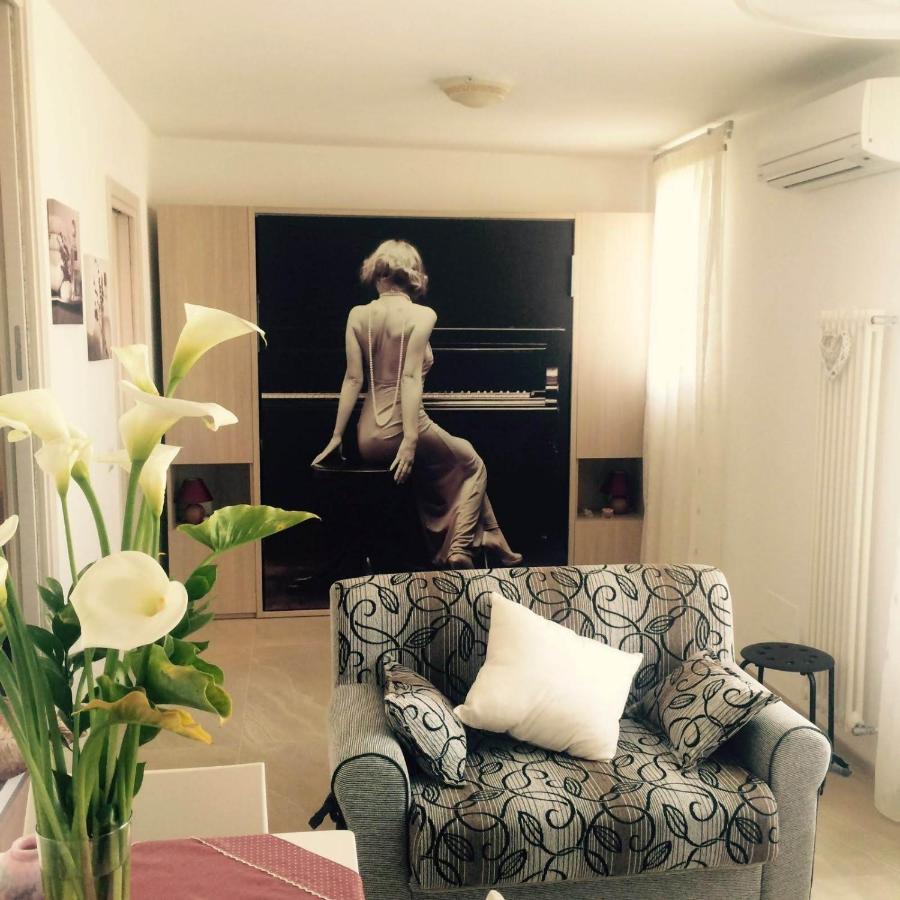 פולינאנו א מארה Pietra Di Luna Relaxing Private Terrace מראה חיצוני תמונה