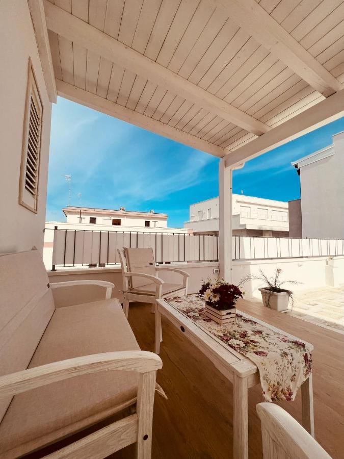 פולינאנו א מארה Pietra Di Luna Relaxing Private Terrace מראה חיצוני תמונה
