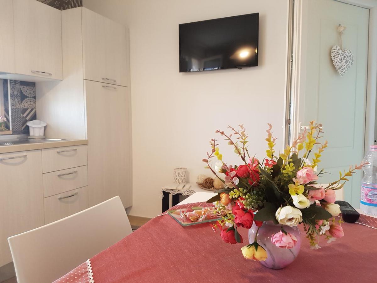 פולינאנו א מארה Pietra Di Luna Relaxing Private Terrace מראה חיצוני תמונה