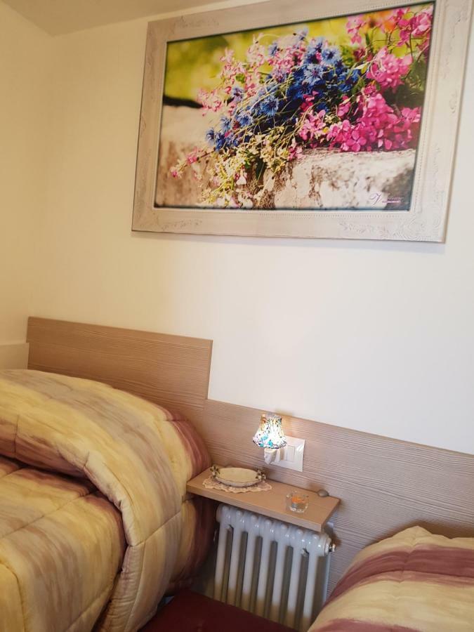 פולינאנו א מארה Pietra Di Luna Relaxing Private Terrace מראה חיצוני תמונה