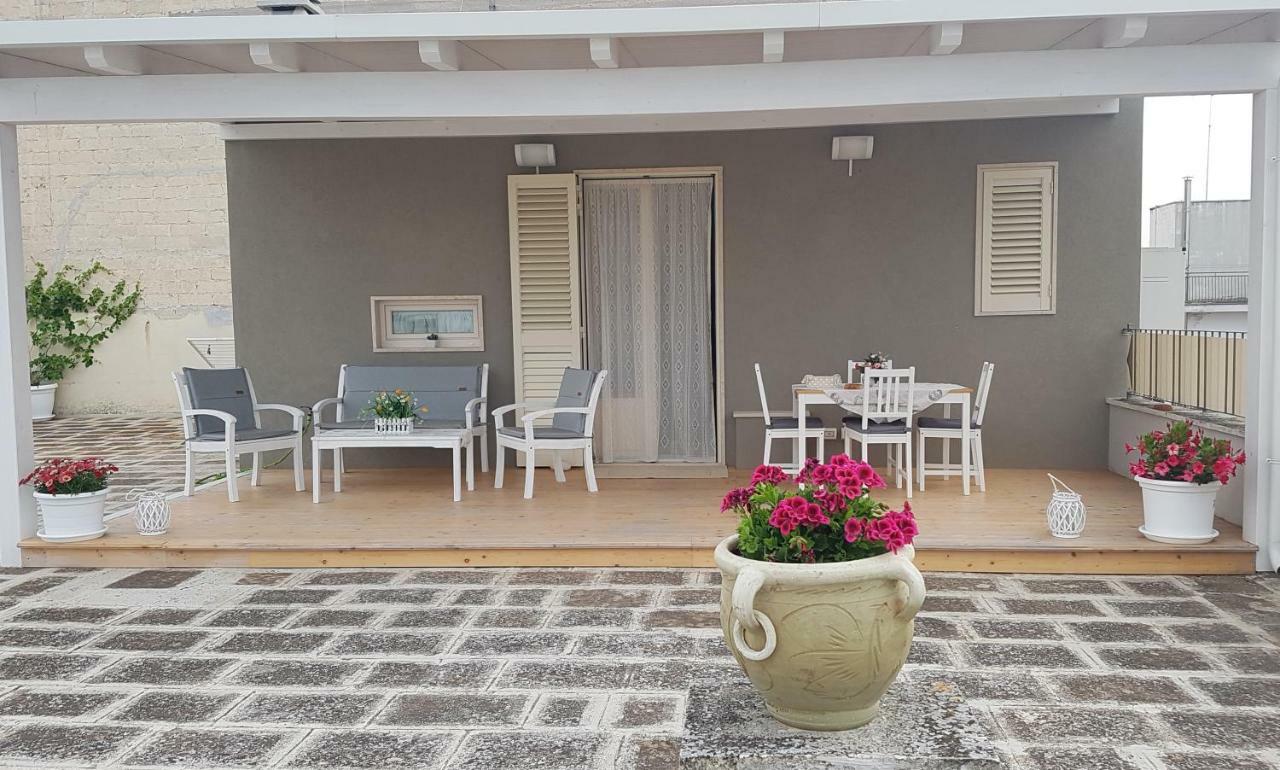 פולינאנו א מארה Pietra Di Luna Relaxing Private Terrace מראה חיצוני תמונה